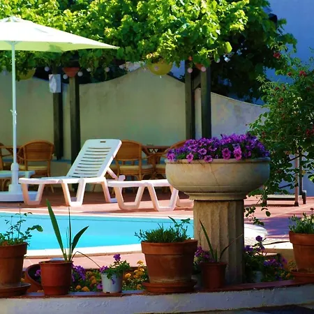 Kipos Hotel apartamentowy 3*