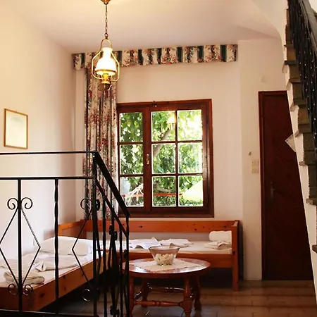 Hotel apartamentowy Kipos 3*