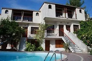 Hotel apartamentowy Kipos 3*